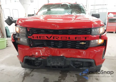 2021 Chevrolet Silverado 1500 4Wd Short Bed Custom z USA, uszkodzony, nr VIN 3GCPYBEK9MG181923